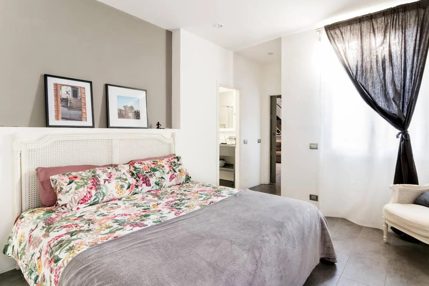 Bocconi Industrial Loft 2Bdr, 2Btr Appartement Milaan
