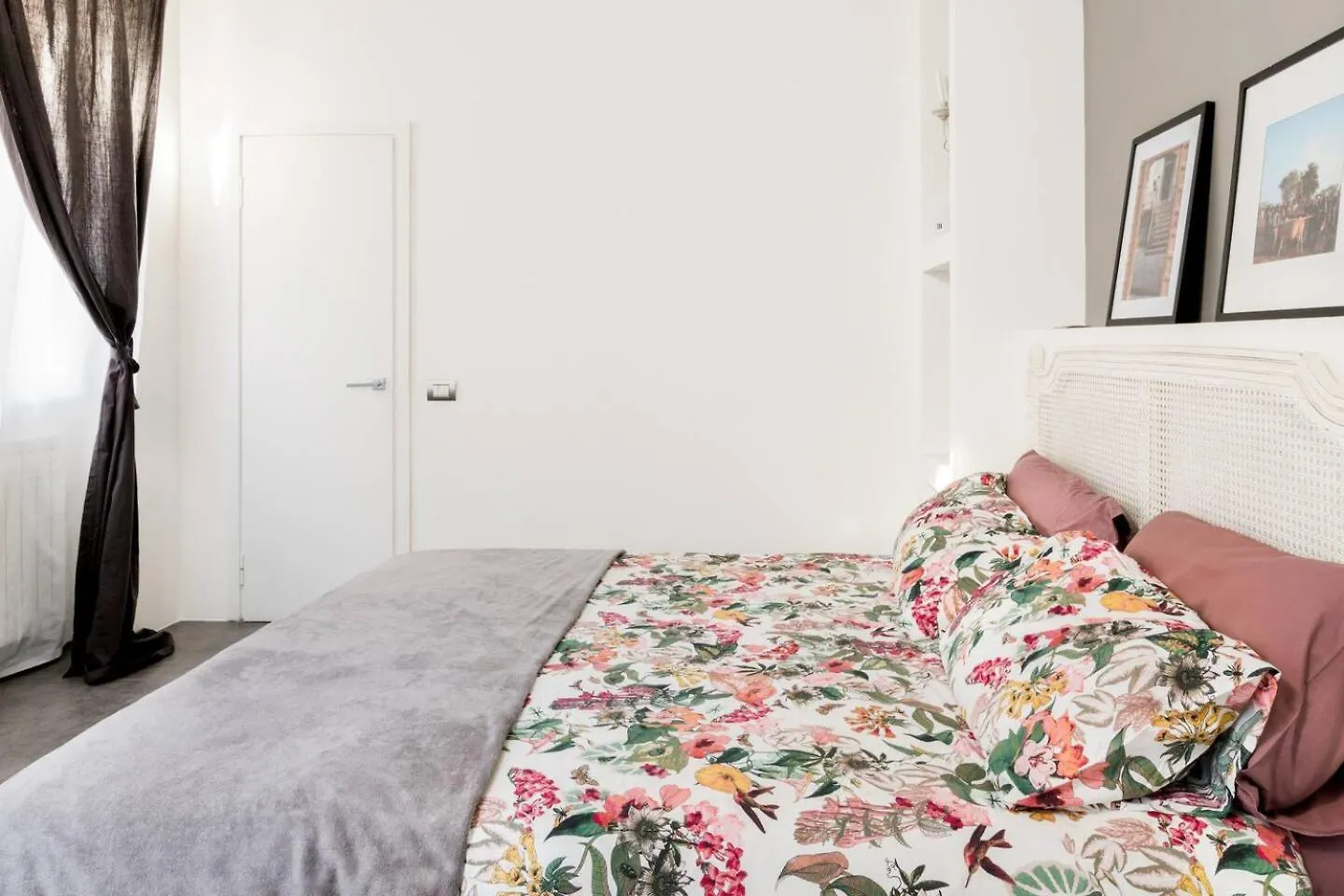 Bocconi Industrial Loft 2Bdr, 2Btr Appartement Milaan