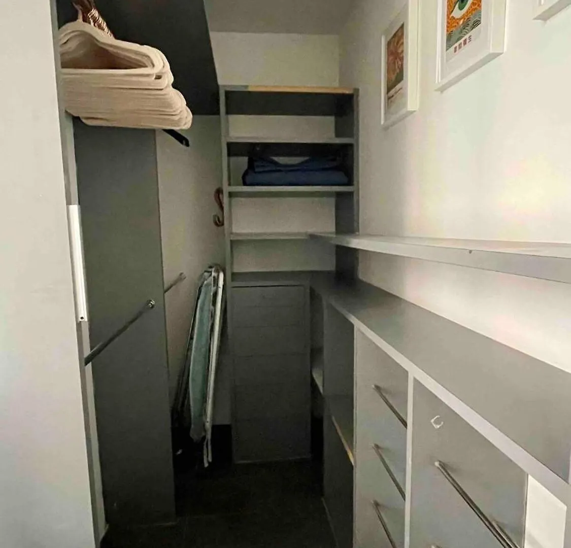 밀라노 Bocconi Industrial Loft 2Bdr, 2Btr 아파트