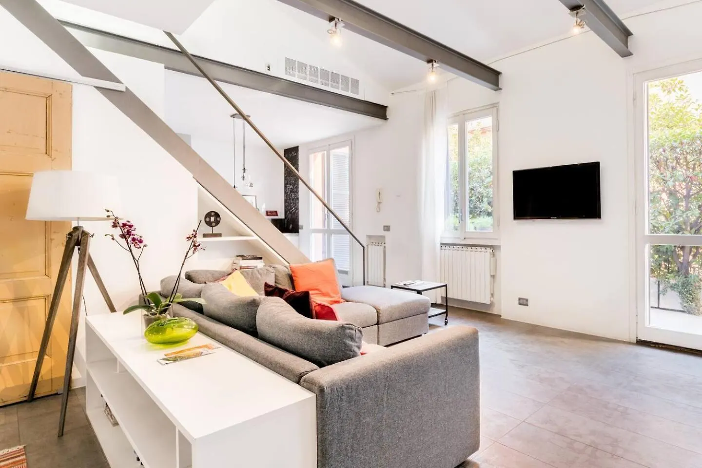 밀라노 Bocconi Industrial Loft 2Bdr, 2Btr 아파트